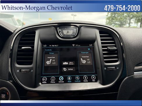 Used 2018 Chrysler 300 S RWD image 26