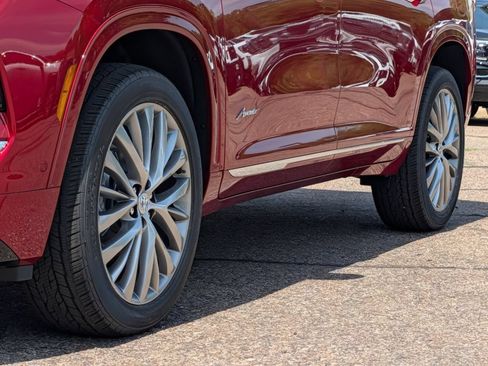 New 2026 Buick Enclave Avenir w/ Super Cruise Package AWD/4WD image 6