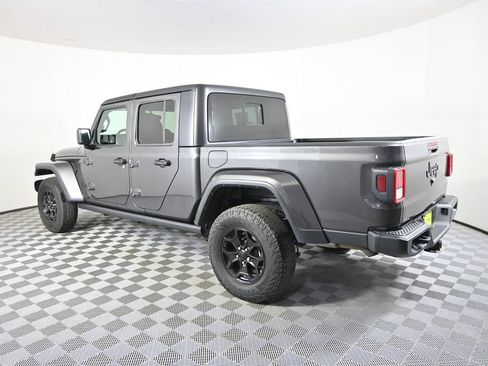 Used 2023 Jeep Gladiator Sport AWD/4WD image 4