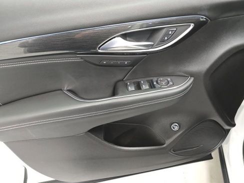 Certified 2022 Buick Envision Essence w/ Sport Touring Package image 20