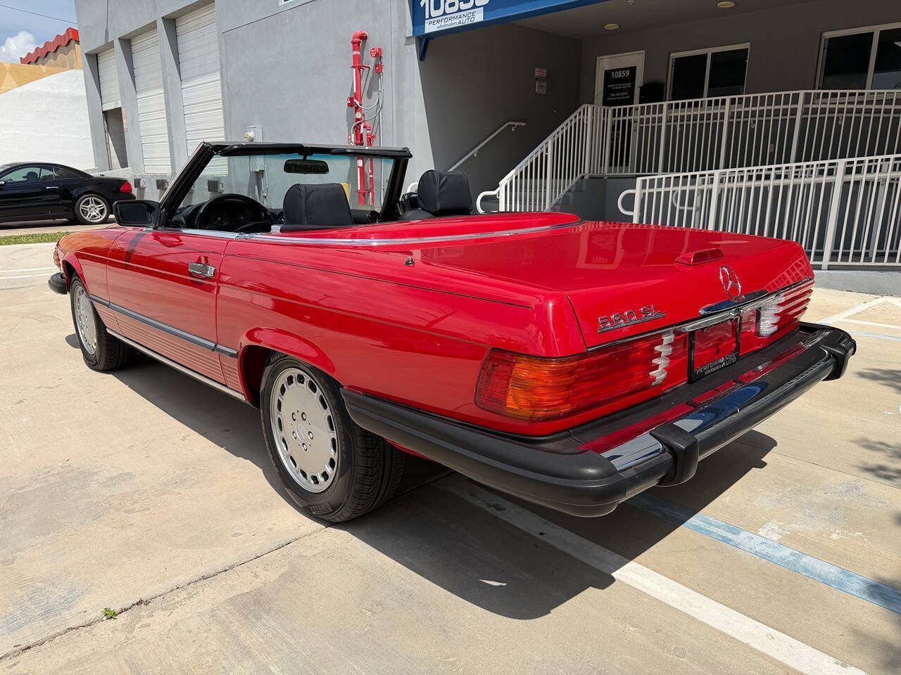 Used 1989 Mercedes-Benz 560 SL image 7