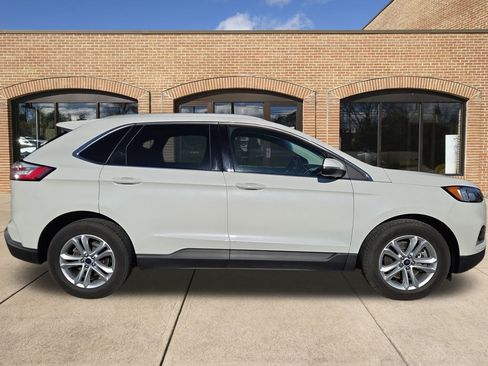 Used 2020 Ford Edge SEL w/ Convenience Package image 2