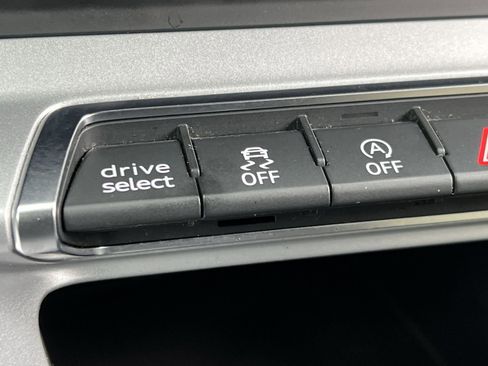 Used 2023 Audi Q3 2.0T Premium image 33