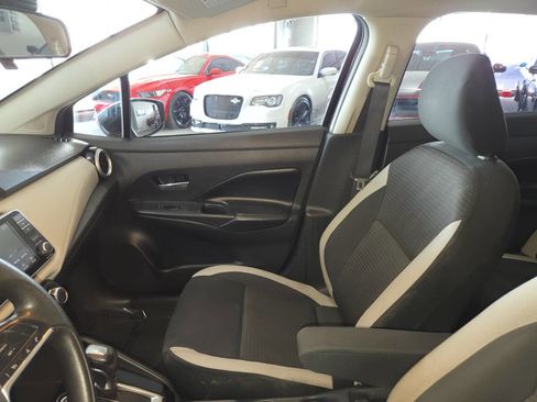 Used 2020 Nissan Versa SV FWD image 16