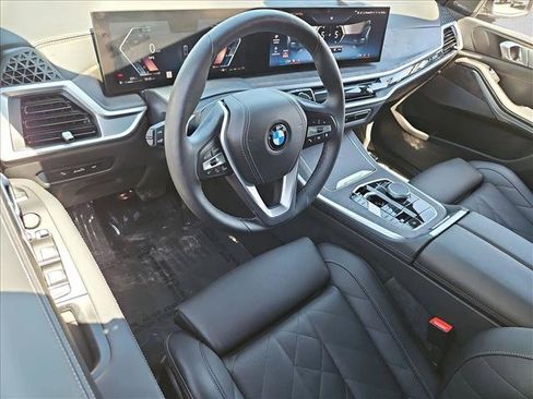 Used 2024 BMW X5 xDrive40i w/ Premium Package AWD/4WD image 10