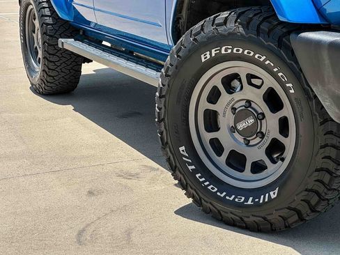 Used 2023 Ford Bronco Outer Banks AWD/4WD image 9