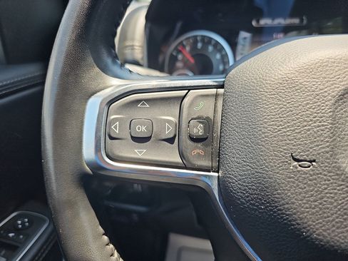 Used 2024 RAM 1500 Laramie AWD/4WD image 14