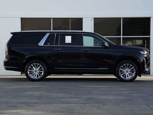 Used 2023 Cadillac Escalade ESV Premium Luxury w/ Performance Package AWD/4WD image 7
