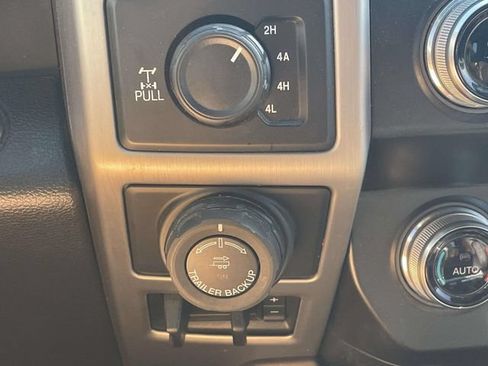 Used 2020 Ford F150 Platinum w/ Equipment Group 701A Luxury AWD/4WD image 28