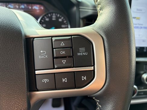 Used 2024 Ford Expedition XLT image 20