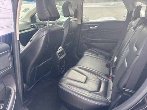 Used 2020 Ford Edge Titanium image 9