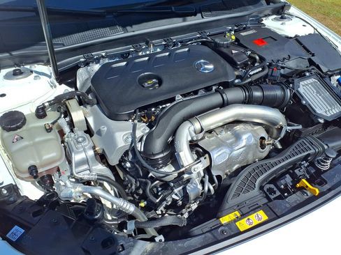Used 2025 Mercedes-Benz CLA 250 image 24