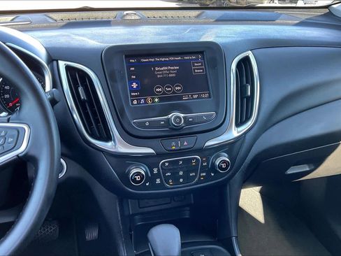 Used 2024 Chevrolet Equinox LT image 8