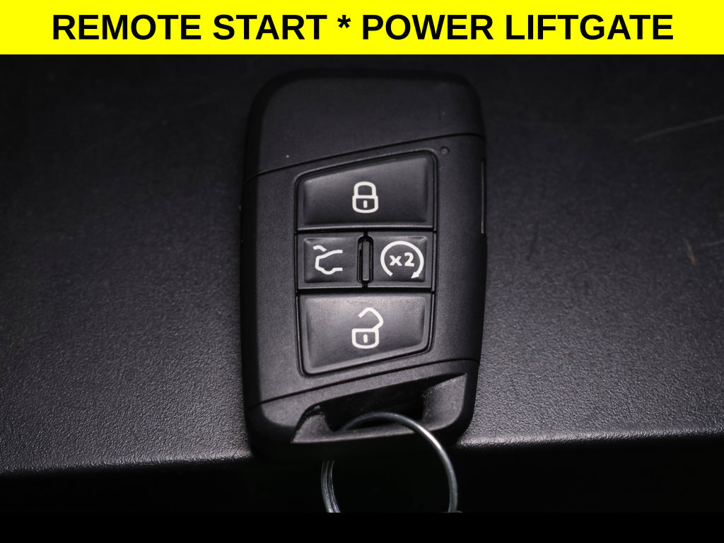 Used 2024 Volkswagen Tiguan SE R-Line AWD/4WD image 11