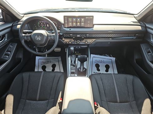 Used 2025 Honda Accord Sport image 10