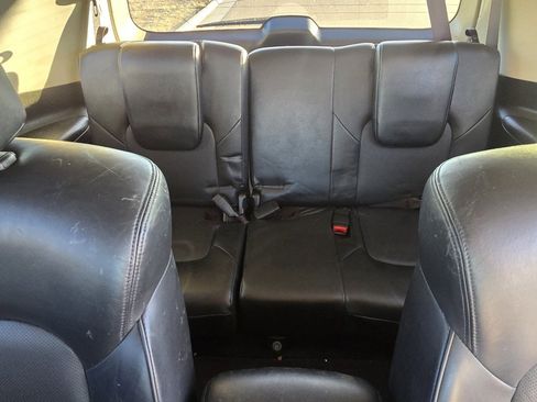 Used 2021 Nissan Armada SL w/ Captain's Chairs Package image 28