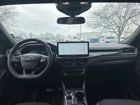 Used 2023 Ford Escape ST-Line w/ Tech Pack #1 image 2