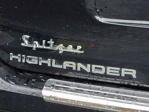 Used 2023 Toyota Highlander Platinum image 35