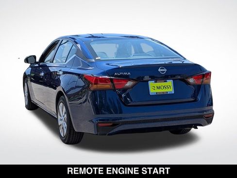 Used 2024 Nissan Altima 2.5 S FWD image 7