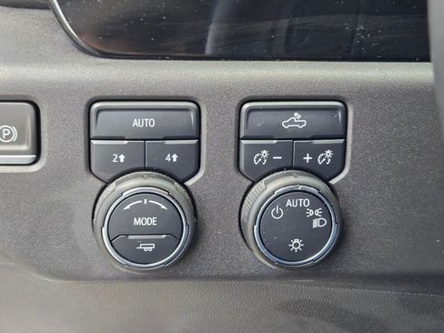 Certified 2023 Chevrolet Silverado 1500 LT AWD/4WD image 28