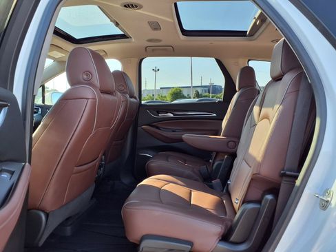Used 2020 Buick Enclave Avenir w/ Avenir Technology Package AWD/4WD image 27