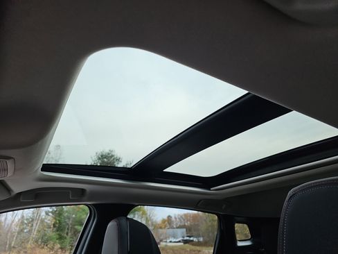 New 2026 Nissan Kicks SR w/ SR Premium Package image 26