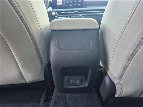 Used 2025 Hyundai Sonata SEL FWD image 16