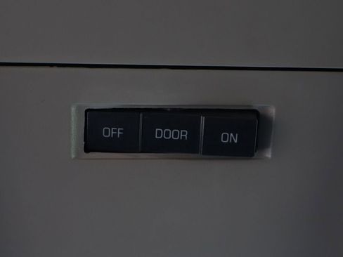 Used 2017 Chevrolet Silverado 1500 LT w/ All Star Edition AWD/4WD image 31