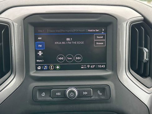 Used 2024 Chevrolet Silverado 2500 Custom w/ Custom Value Package image 26