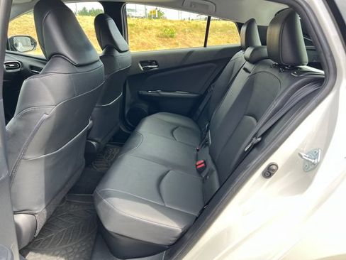 Used 2017 Toyota Prius Four w/ Premium Convenience Package FWD image 14