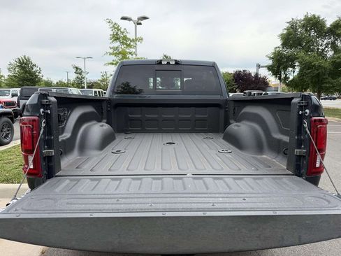 New 2026 RAM 2500 Laramie AWD/4WD image 33