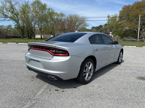 Used 2021 Dodge Charger SXT image 5
