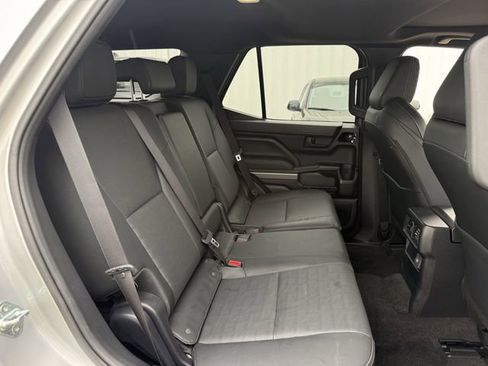 Used 2025 Toyota 4Runner TRD Off-Road Premium w/ Tow Technology Package AWD/4WD image 36