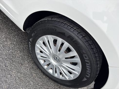 Used 2013 Volkswagen Golf 2.5L PZEV 2dr Hatchback 6A w/ image 13