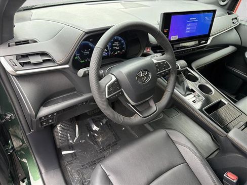 New 2026 Toyota Sienna XLE Woodland Edition image 13