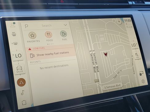 Used 2024 Land Rover Range Rover Sport Dynamic SE image 24