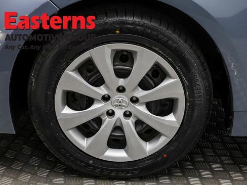 Used 2022 Toyota Corolla LE image 27