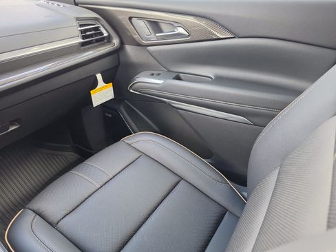 New 2026 Chevrolet Traverse High Country FWD image 19
