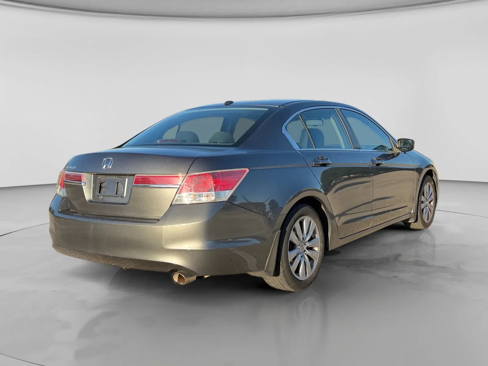 Used 2011 Honda Accord EX-L image 5