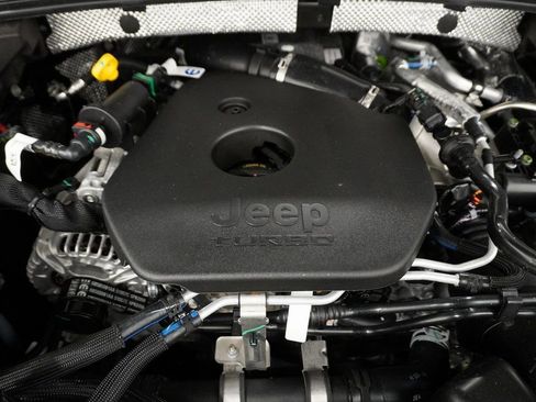 New 2026 Jeep Grand Cherokee Limited image 9