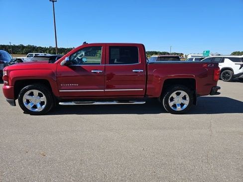 Used 2018 Chevrolet Silverado 1500 LTZ Z71 w/ LTZ Plus Package image 2