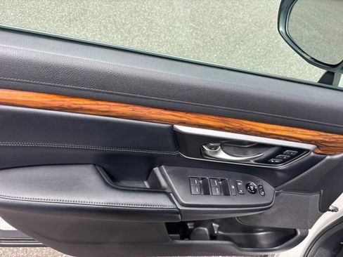 Used 2017 Honda CR-V EX-L image 11
