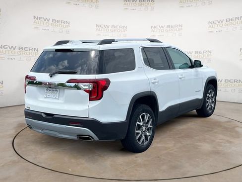 Used 2023 GMC Acadia SLT FWD image 5
