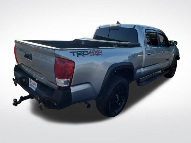 Used 2017 Toyota Tacoma TRD Off-Road AWD/4WD image 6