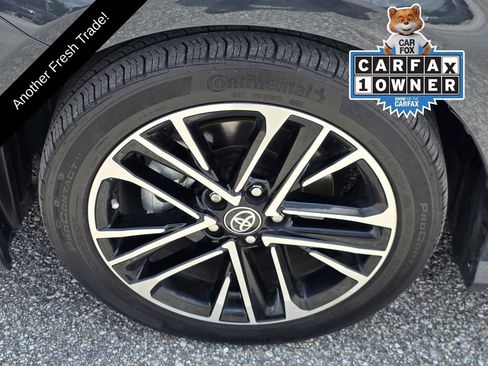 Used 2025 Toyota Camry XLE FWD image 34