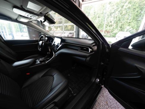 Used 2023 Toyota Camry SE AWD/4WD image 25