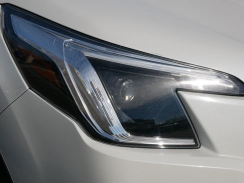 Certified 2023 Subaru Forester Premium image 16