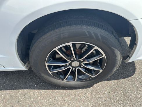 Used 2016 Dodge Grand Caravan R/T FWD image 33