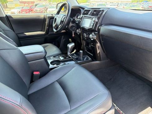 Used 2019 Toyota 4Runner TRD Off-Road Premium AWD/4WD image 22