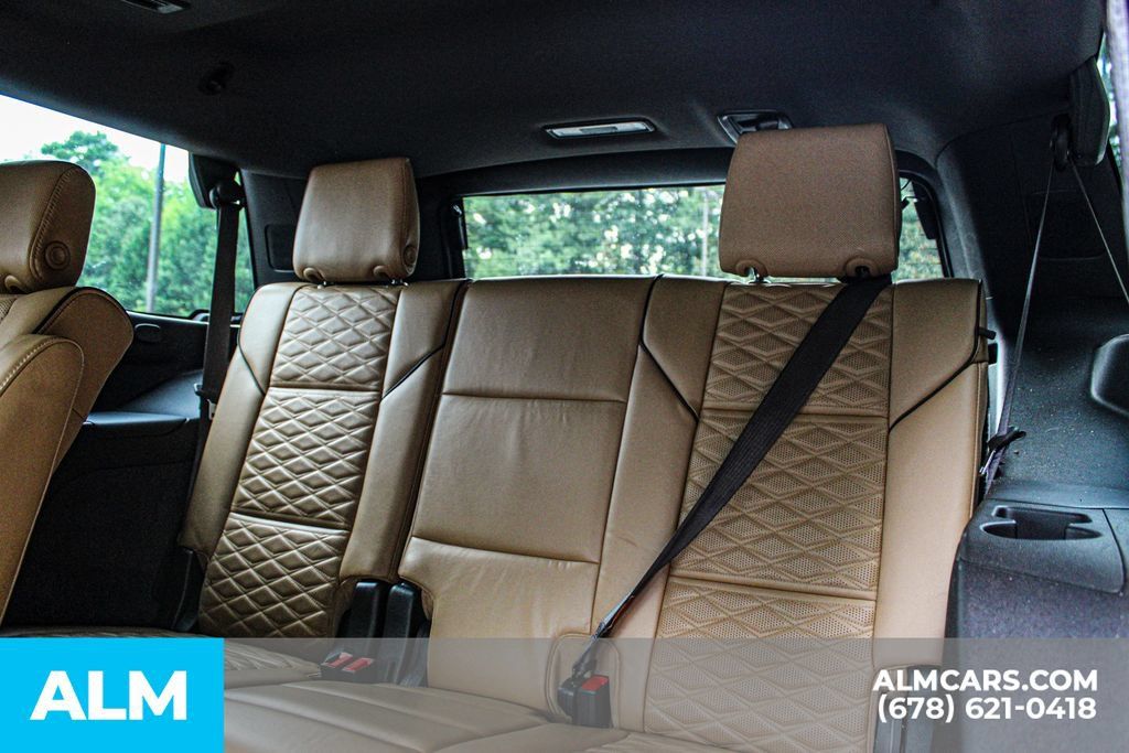 Used 2021 Cadillac Escalade Premium Luxury w/ Driver Assist Tech Package AWD/4WD image 18